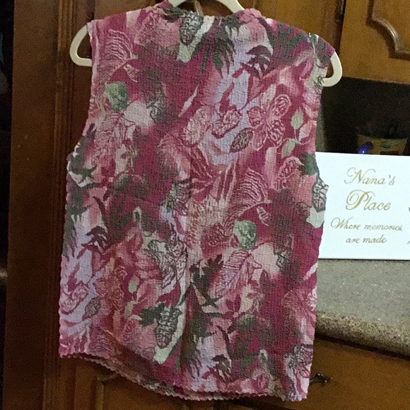 Top - Picture 2 of 2